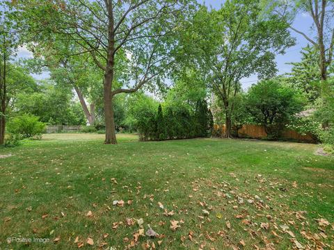 Undisclosed, Riverside, IL 60546 photo 39