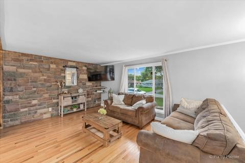 1508 Evergreen St, Holiday Hills, IL 60051 photo 11