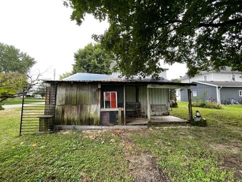 385 E Center St, Sheldon, IL 60966 photo 33