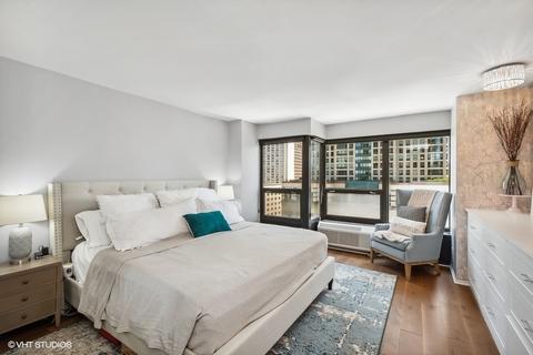30 E Huron St #2102, Chicago, IL 60611 photo 12