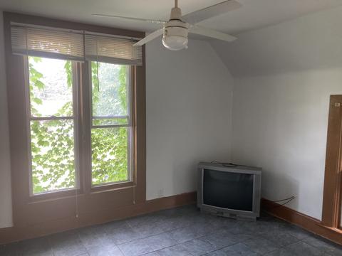 835 Adams St, Elgin, IL 60123 photo 6