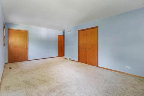 2801 Henzada Ave, Mchenry, IL 60050 photo 12
