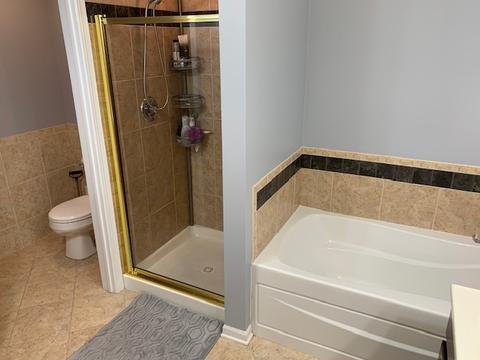660 Prestwick Ln #204, Wheeling, IL 60090 photo 9