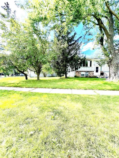 114 Hillcrest Dr, Algonquin, IL 60102 photo 4
