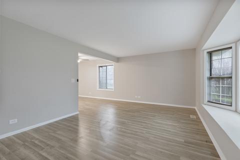 119 S Hale Ave #A, Bartlett, IL 60103 photo 3