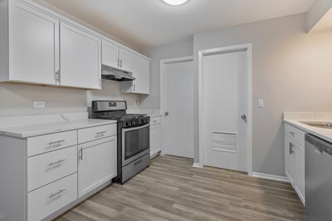 119 S Hale Ave #A, Bartlett, IL 60103 photo 6