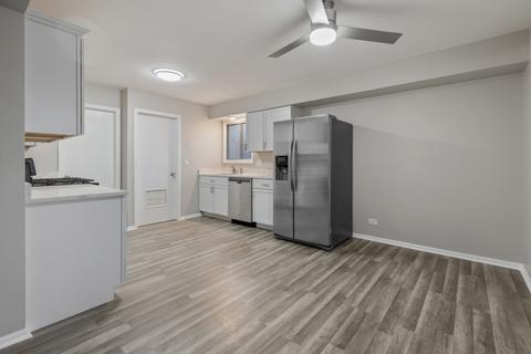 119 S Hale Ave #A, Bartlett, IL 60103 photo 4
