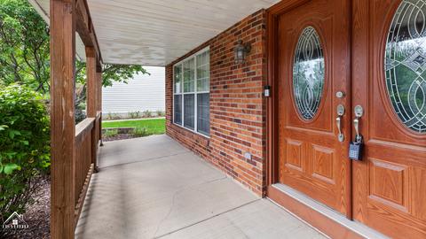 23706 Greenfield Dr, Plainfield, IL 60585 photo 4