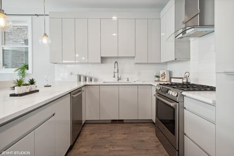 4120 S Berkeley Ave, Chicago, IL 60653 photo 6