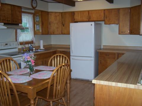 4215 W Crystal Lake Rd, Mchenry, IL 60050 photo 6