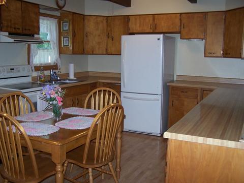 4215 W Crystal Lake Rd, Mchenry, IL 60050 photo 8