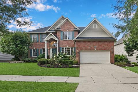 2233 Red Maple Ln, Aurora, IL 60502 photo 1