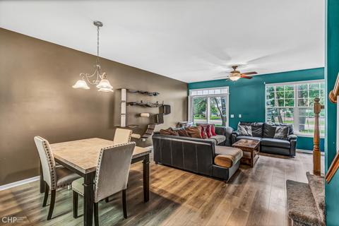 5210 Cobblers Xing, Mchenry, IL 60050 photo 3