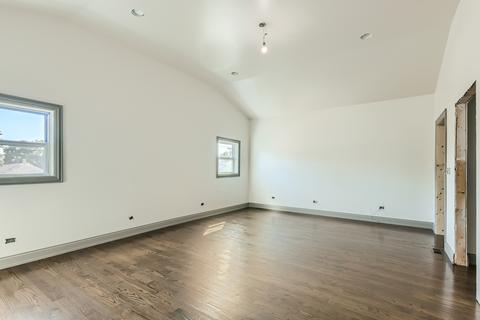527 E 89th Pl, Chicago, IL 60619 photo 9