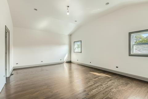 527 E 89th Pl, Chicago, IL 60619 photo 8