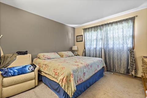 4821 Prairie Ave, Mchenry, IL 60050 photo 5