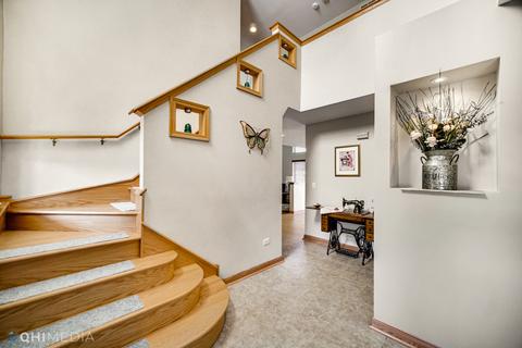 6813 Sahara Dr, Plainfield, IL 60586 photo 4