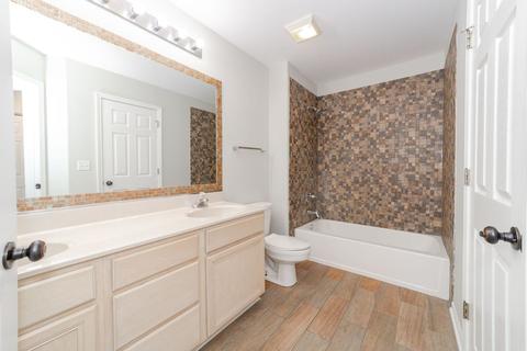 475 Willow Rd, Lakemoor, IL 60050 photo 7