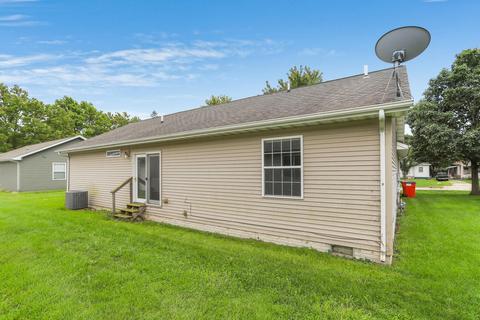 408 E Beardsley Ave, Champaign, IL 61820 photo 27