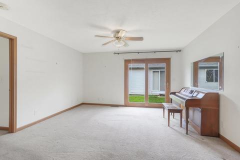 408 E Beardsley Ave, Champaign, IL 61820 photo 7