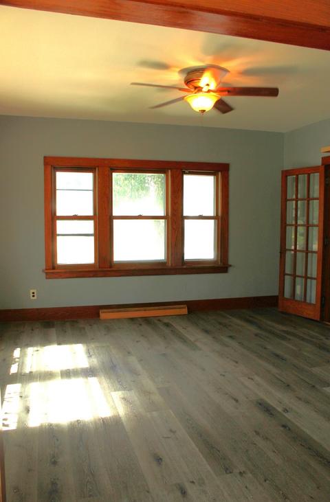 937 Augusta Ave, Elgin, IL 60120 photo 10