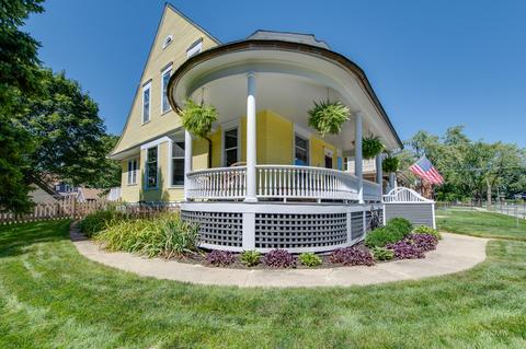 414 N Spring St, Elgin, IL 60120 photo 4