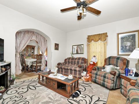 652 E Jackson St, Joliet, IL 60432 photo 10