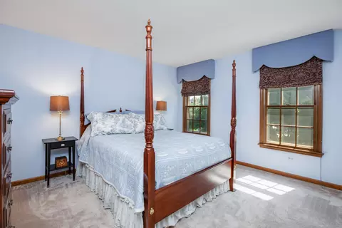 1530 Falcon Dr, Wheaton, IL 60187 photo 18