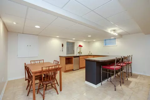1530 Falcon Dr, Wheaton, IL 60187 photo 26