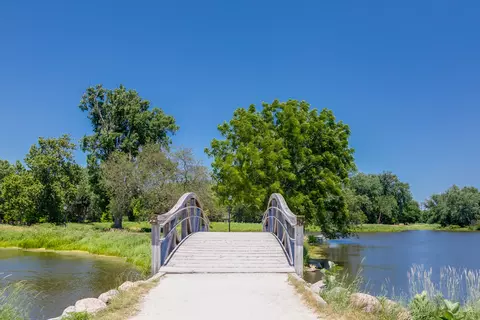 1530 Falcon Dr, Wheaton, IL 60187 photo 40