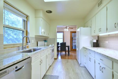 501 E Crescent Ave, Elmhurst, IL 60126 photo 11