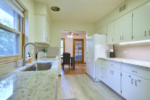 501 E Crescent Ave, Elmhurst, IL 60126 photo 14