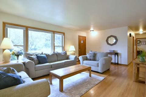 501 E Crescent Ave, Elmhurst, IL 60126 photo 2