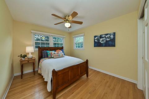 1247 Golf Cir, Wheaton, IL 60189 photo 11