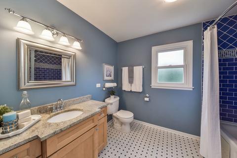 1247 Golf Cir, Wheaton, IL 60189 photo 14