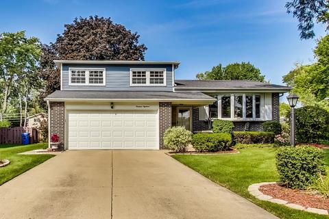 1918 E Pawnee Ln, Mount Prospect, IL 60056 photo 1