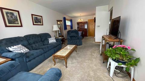 5747 W Hawthorne Ave, Berkeley, IL 60163 photo 4