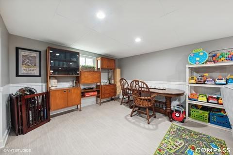 1665 Ash St, Des Plaines, IL 60018 photo 15