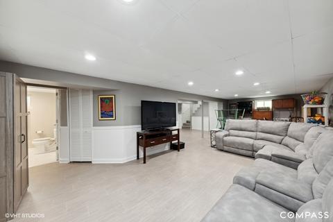 1665 Ash St, Des Plaines, IL 60018 photo 14