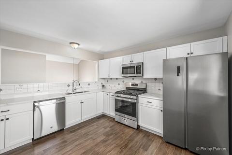 3720 Geneva Pl, Mchenry, IL 60050 photo 8