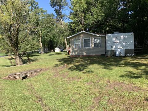 1560 Woodhaven, Sublette, IL 61367