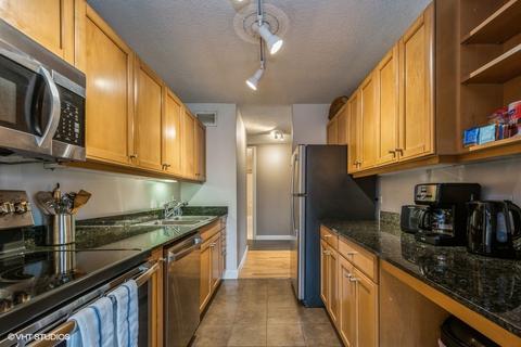30 E Huron St #1502, Chicago, IL 60611 photo 7