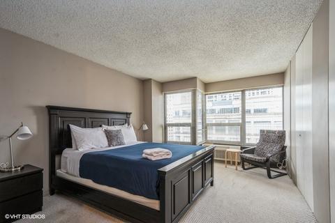 30 E Huron St #1502, Chicago, IL 60611 photo 11