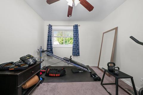 115 Pleasant St, Hoffman Estates, IL 60169 photo 25