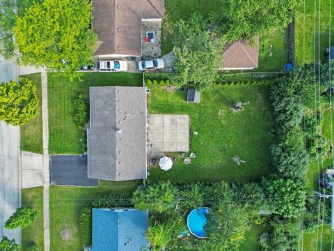 115 Pleasant St, Hoffman Estates, IL 60169 photo 34