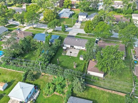 115 Pleasant St, Hoffman Estates, IL 60169 photo 36