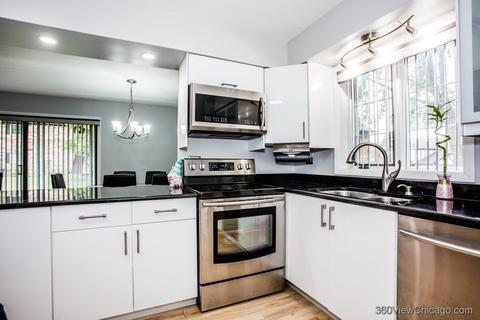6160 Brookside Ln #B, Willowbrook, IL 60527 photo 9