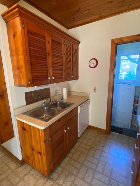 423 E 4th St, Dixon, IL 61021 photo 4