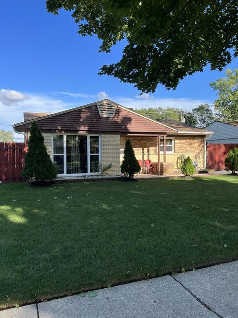 267 E Wayne Pl, Wheeling, IL 60090 photo 1