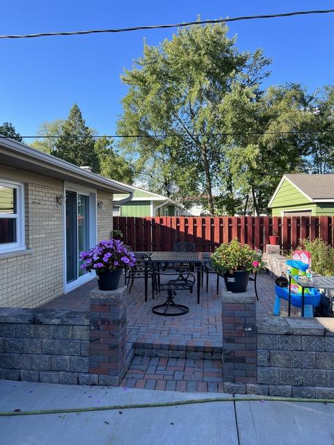267 E Wayne Pl, Wheeling, IL 60090 photo 17